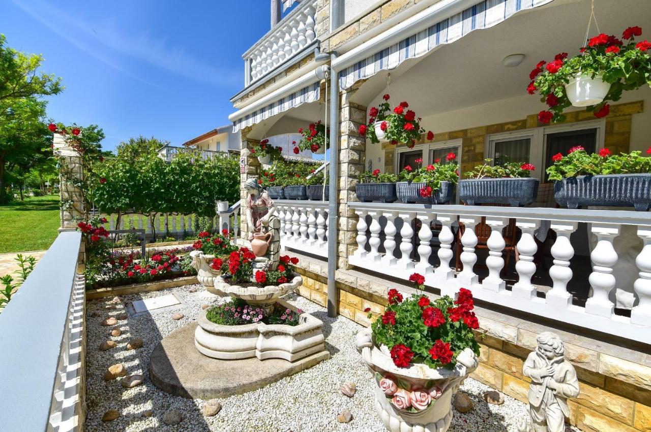 Apartments Rote Rosen Nin Zewnętrze zdjęcie
